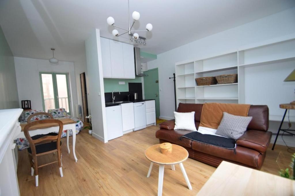 Entre De L'ecluse Et Place Du Marche Apartment Dinard
